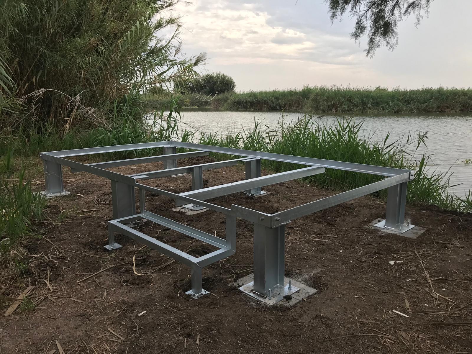 Fabricación y montaje de observatorio de aves en el marjal