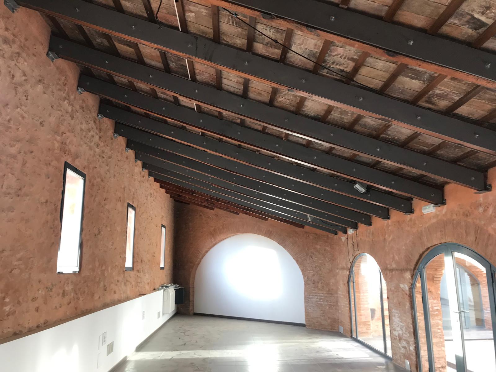 Refuerzo de forjado de madera mediante perfiles de acero